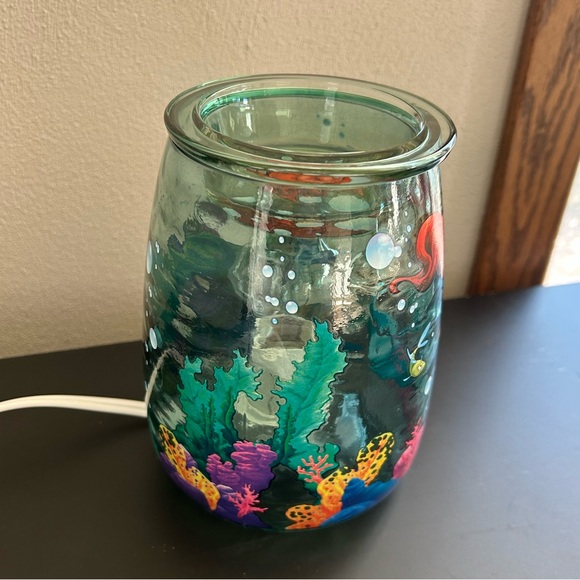 Scentsy Disney Little Mermaid Ariel Glass Wax Melt Warmer - Picture 4 of 11